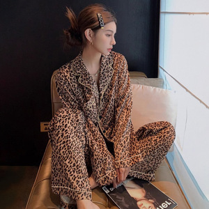 Mode-nachtkleding met luipaardprint Dames herfstnachtkleding met lange mouwen Europese en Amerikaanse <span class=keywords><strong>sexy</strong></span> huiskleding Tweedelige set - Product Image 3