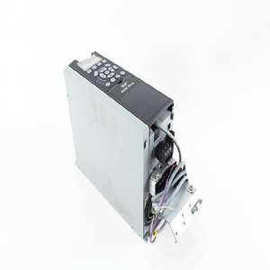 PLC VLT HVACドライブ FC-102P1K1T4E20H1XGXXXXSXXXXAXBXCXXXXDX インバータ 11kW プログラミングコントローラ - Product Image 1