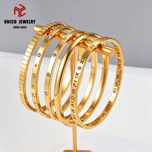 Bracciale di Moda in Acciaio Inossidabile Placcato Oro 18K PVD di Alta Qualità con Micro-Incastonatura di Zirconi per Coppie, Regalo di Nozze o Compleanno - Product Image 2