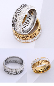 Bague en acier inoxydable plaqué or PVD avec design ajouré et strass pavés |   Cœur, Infini, Chiffres romains, Trèfle à quatre feuilles - Product Image 6