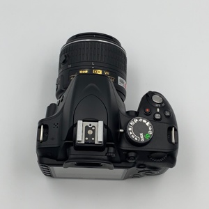 Cámara Réflex Digital Profesional de Alta Calidad y Económica, Marca <span class=keywords><strong>D90</strong></span>, Cámara Usada con Lente VR de 18-140 mm con Estabilización de Imagen. - Product Image 6