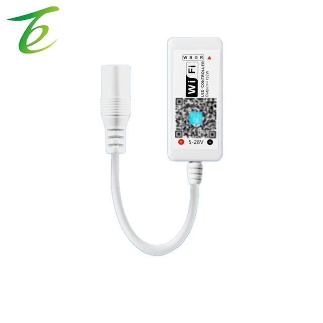 Manufacturer's Double Red Source WIFI RGBW controller, smartphone APP touch music, seven-color led light controller