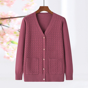 Nuovo arrivo <span class=keywords><strong>cardigan</strong></span> da <span class=keywords><strong>donna</strong></span> a V con tasche in tinta unita in maglia <span class=keywords><strong>cardigan</strong></span> da esterno per mamma e donne di mezza età o anziane - Product Image 2