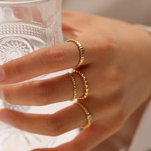 Fleur élégante française prix de gros argent or bague en acier inoxydable bagues de mariage véritable or massif 14K - Product Image 2