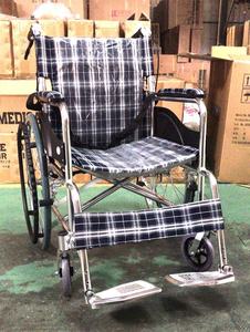 <span class=keywords><strong>Fauteuil</strong></span> <span class=keywords><strong>roulant</strong></span> <span class=keywords><strong>allongé</strong></span> avec frein à main et dossier pliable en aluminium AJ-106 pour handicapés - Product Image 2