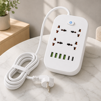 Multiprise de style britannique en gros avec interrupteur multi-prises standard européen en cuivre, 4 ports USB-A et 2 ports USB-C