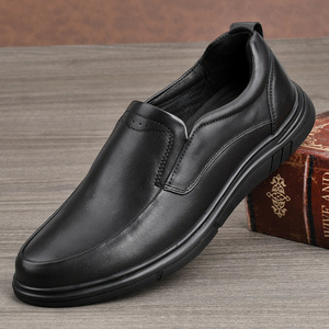 Mocassins en cuir véritable pour hommes, bout rond, à enfiler, semelle extérieure en caoutchouc antidérapante, semelle intermédiaire en EVA, toutes saisons, chaussures robustes - Product Image 1