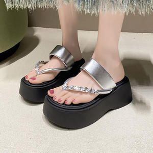 Женские летние шлепанцы, уличные кожаные сандалии и тапочки с логотипом на заказ, высококачественные шлепанцы - Product Image 6