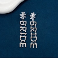 Nouvelles boucles d'oreilles de mariage pendantes en strass et cristal, motif lettre BRIDE, design de créateur