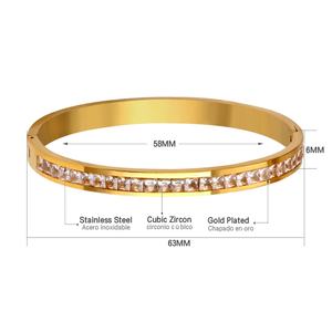 Brazalete de Acero Inoxidable con Zirconia y Baño de Oro, Diseño de Moda 2022, para Bodas - Product Image 2