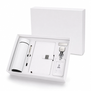 Ensemble Cadeau de Voyage Personnalisé avec Logo pour Dirigeants : Porte-Passeport, Étiquettes de Bagages, Organisateur de Cartes d'Identité – Cadeaux Promotionnels d'Entreprise en Gros - Product Image 4
