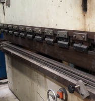 Machine à cintrer d'occasion à prix abordable, machine à cintrer de taille moyenne d'occasion, machine à cintrer pour tôles d'acier à prix d'usine