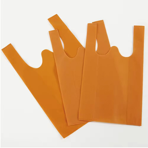 Bolsa de Tela No Tejida Plegable de Alta Calidad para Camisetas y Artículos Diversos, Diseño con Corte en W, Reciclable para Uso Comercial - Product Image 1
