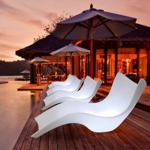 Luminous <b>Outdoor</b> Lounge Chair <b>Plastic</b> Ip68 Waterproof Pool Lounge Chair Suitable for <b>Outdoor</b> Swimming Pool Courtyard Pool - Product Image 2