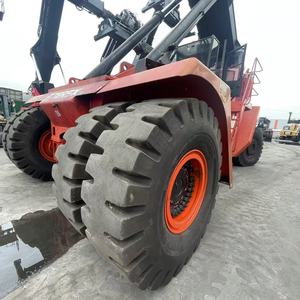 Reach Stacker Terex Fantuzzi CS45KM d'occasion de 45 tonnes pour le levage de conteneurs, chariot élévateur à conteneurs à charge lourde, utilisé dans le port de Shanghai - Product Image 5