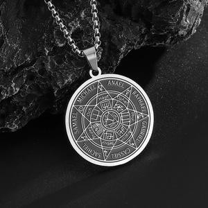 Punk étoile à sept branches Viking étanche, Anti couleur en acier inoxydable accessoires de mode pendentif collier hommes en gros - Product Image 2