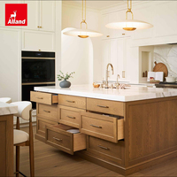 Cuisine moderne Alland Country Cream, armoires complètes haut de gamme en bois massif, fabricant d'armoires de cuisine avec plan de travail, évier et robinet