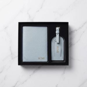 Funda de Pasaporte de Cuero Genuino de Lujo de Alta Calidad con Etiqueta de Equipaje para Regalo - Product Image 1