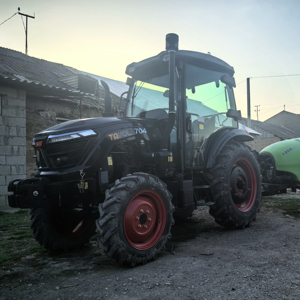 รถแทรกเตอร์เกษตร Farm Popular 70 แรงม้า ขับเคลื่อน 4 ล้อ เครื่องยนต์ YTO เกียร์ 8+8 สีดำ ขายในอาร์เมเนีย - Product Image 3
