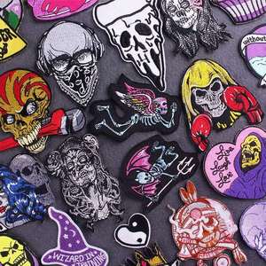 Badges et écussons personnalisés en gros, écussons brodés à repasser pour vêtements, t-shirts, écussons brodés sur mesure - Product Image 1