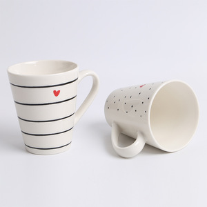 <b>Ceramic</b> Mug With Heart Pattern Minimalist Design For Coffee Or Milk Home Use Large Capacity - Product Image 3