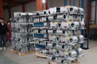Système HVAC à ventilo-convecteur FCU dissimulé horizontal pour la climatisation de bureau d'hôtel résidentiel avec des caractéristiques d'eau chaude et froide