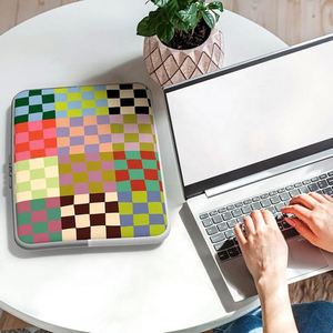 Funda Protectora Delgada y Duradera de Neopreno Antirrobo para Laptop, Estuche de Transporte para MacBook de 13 Pulgadas con Sistema de Correa - Product Image 3