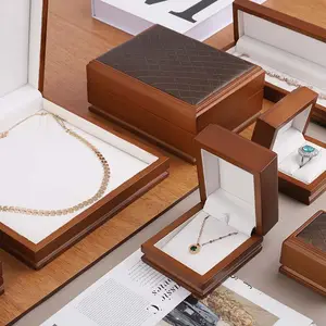 Lusso personalizza logo orecchini collana ciondolo orologio profumo scatola regalo in legno portagioie organizzatore di immagazzinaggio portagioie in legno