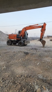 Excavatrice d'occasion Hitachi ZX130W d'origine japonaise, excavatrice sur roues Hitachi ZX130 ZX130-5G ZX130W, très rentable - Product Image 6