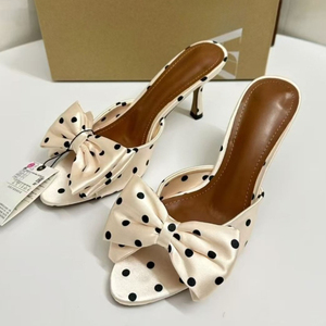 Mules à talons hauts élégantes pour femmes, à pois, avec nœud, en satin, à bout ouvert, à enfiler, pour soirées d'été et robes de soirée - Product Image 4