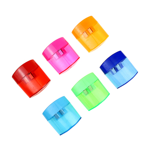 BECOL, venta al por mayor, sacapuntas manuales coloridos para estudiantes, Sacapuntas de plástico de doble agujero con forma ovalada creativa para la escuela - Product Image 6