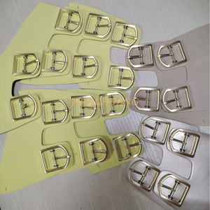 Équipement de fabrication de sandales <span class=keywords><strong>Birkenstock</strong></span> avec fermoir à anneau pour l'industrie de la chaussure, machine à fermoir pour sandales de plage, machine à fabriquer des chaussures en <span class=keywords><strong>plastique</strong></span>, machine à fabriquer des tongs - Product Image 6