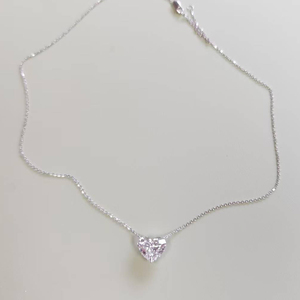Collana di Lusso con Ciondolo in Oro Massiccio 18K e Moissanite Taglio a Cuore Grado <span class=keywords><strong>D</strong></span> - Product Image 3