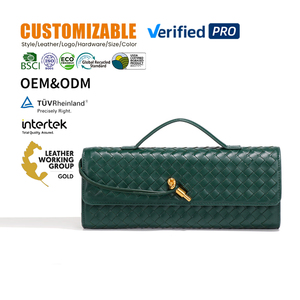 Nuova Borsa da Sera Intrecciata, Clutch Femminile di Alta Qualità in Morbida Pelle con <span class=keywords><strong>Tracolla</strong></span> e Decorazione a Catena e Bottoni - Product Image 1