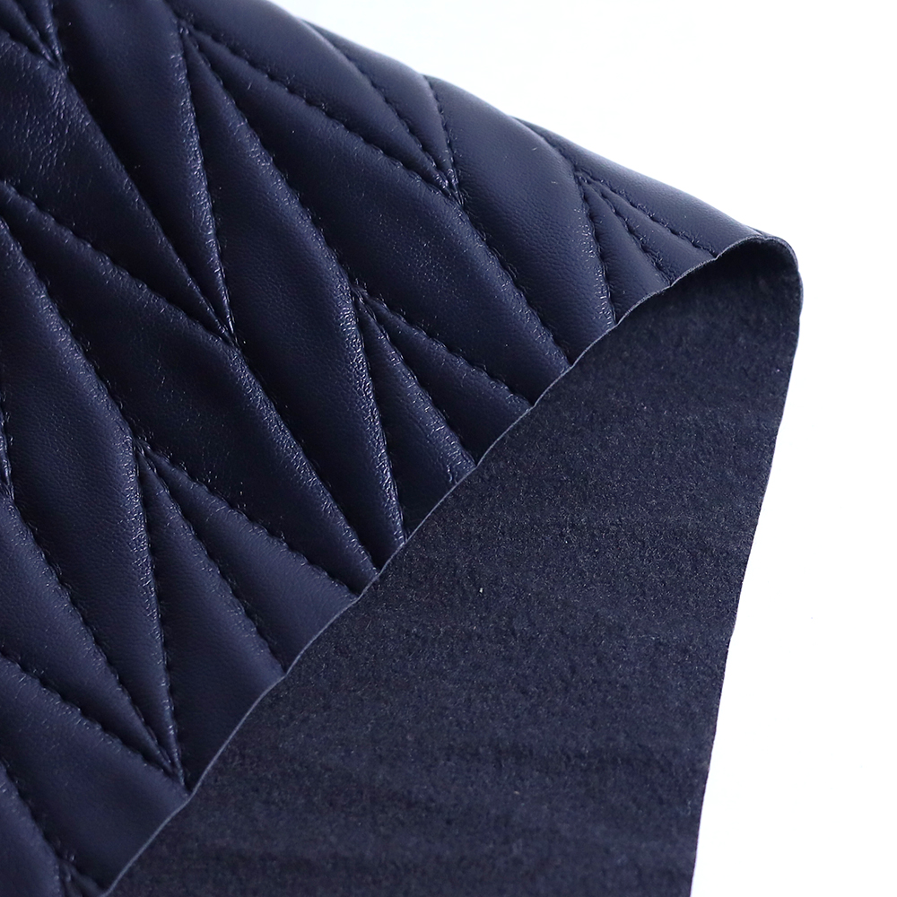 Artificial Synthetic Leather PVC Faux Fabric Embossed Quilted Foam Fabric for Bag Furniture Garment Waterproof Wear-Resistant