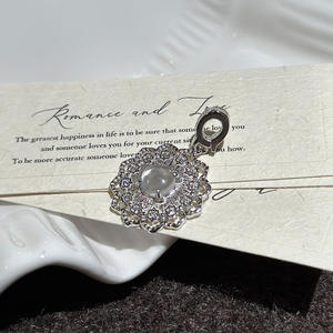 Pendentif en argent pur S925, style antique, petite fleur, simple, tendance, personnalité, rétro français, pendentifs de mode, breloques - Product Image 1