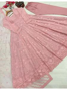 Conjunto de Vestido de Tres Piezas de Georgette Sintético de Alta Calidad para Mujer, con Dupatta y Pantalón, para Fiestas, Bodas, Recepciones, Festivales y Eventos - Product Image 5