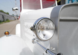 Voiture classique électrique haute configuration 4 roues 6 sièges couleur et taille personnalisées pour les mariages touristiques utilisation en extérieur - Product Image 6