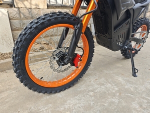 Motocicleta Todoterreno Popular con Forma de Abeja, Motor sin Escobillas de 72V 4500W, Motocross para Adultos - Product Image 4