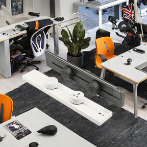 Enchufe de Mesa de Aleación de Aluminio Personalizado, Estándar EU, UK, US, 3 Tomas, Nivel IP44, Funciones Seleccionables, Enchufe de Pared con Riel Deslizante - Product Image 2