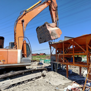YT-1800 – Nouvelle broyeuse hydraulique à démarrage rapide pour déchets de construction, avec criblage intégré pour excavatrice - Product Image 6