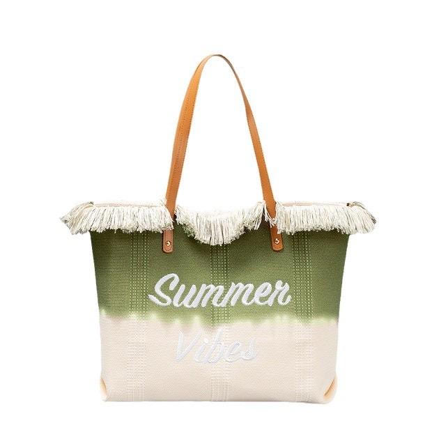 สีเขียว