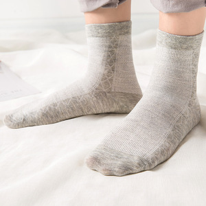 2022 New High Quality Kaos Kaki Calcetas Sport Men's <strong>Socks</strong> Solid <strong>Colour</strong> Breathable Cotton <strong>Socks</strong> Men <strong>Sock</strong> - Product Image 1