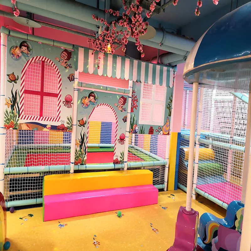 Pequeno parque de diversões comercial interior equipamento indoor playground impertinente castelo