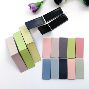 Marcapáginas Magnético de Cuero Grabado, Marcapáginas Metálico Personalizado para Bodas, Navidad, Halloween y Otras Ocasiones - Product Image 4