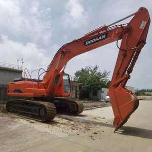 Excavatrice sur chenilles d'occasion Doosan DX300LC DH220 de 30 tonnes en excellent état de fonctionnement avec moteur et transmission haute performance - Product Image 2