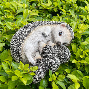 Commercio all'ingrosso in resina artigianato giardino decorazione animale cartone animato in miniatura riccio famiglia riccio figurina per casa ufficio ornamenti - Product Image 2