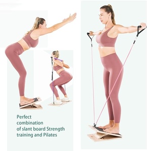 Tabla Inclinada Profesional de Madera Wellshow y Estirador de Pantorrillas, <span class=keywords><strong>Kit</strong></span> de <span class=keywords><strong>Barra</strong></span> de Pilates con Bandas de Resistencia Multifuncional - Product Image 3