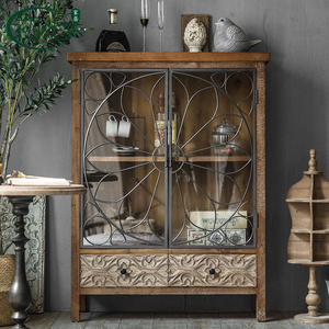 Buffet en bois massif antique du milieu du siècle |   Armoire de rangement durable de grande capacité pour le salon - Product Image 4