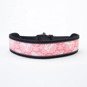 Cinta reflectante de cuero PU Diseñador de impresión con <span class=keywords><strong>collar</strong></span> de perro Accesorios de moda para mascotas Collares de cuero de lujo para perros y Mascotas - Product Image 6
